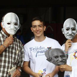 Festival de la no violencia tejido pacifico